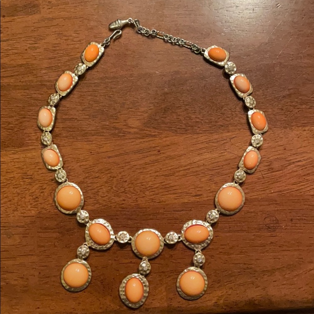 Short necklace